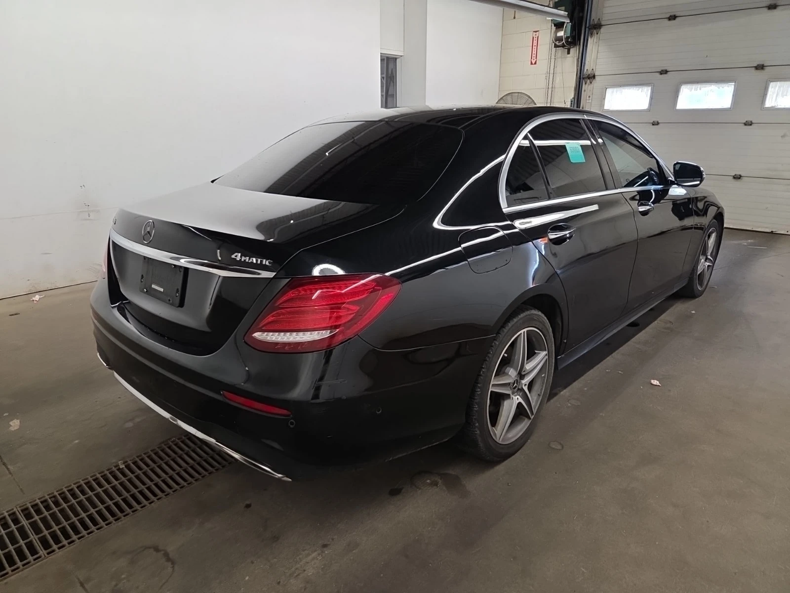 Mercedes-Benz E 300 BURMESTER| 360| �����| ��������| CARFAX | Mobile.bg � ����������� 3