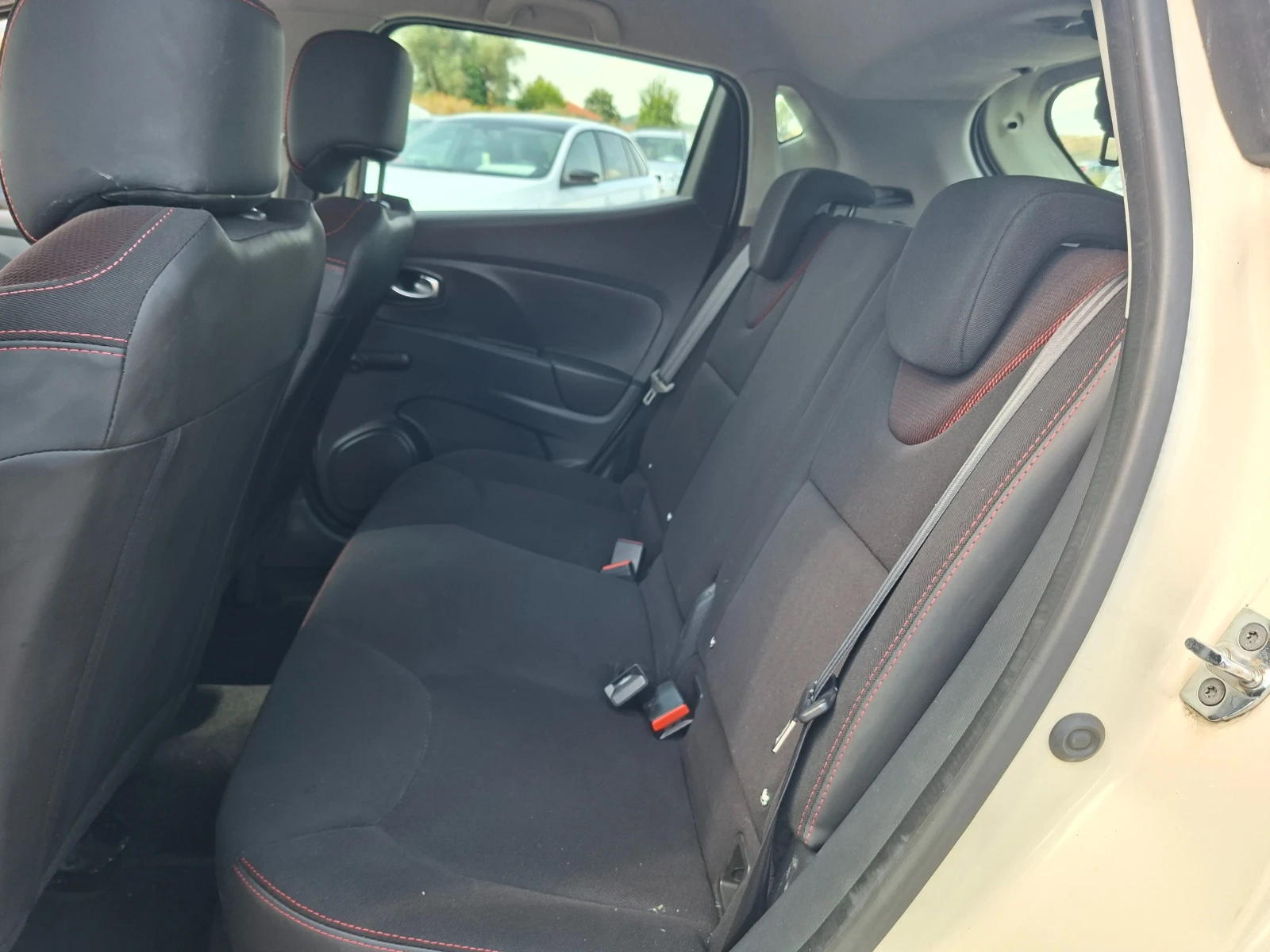 Renault Clio 1.2i GPL* 36м. х 143EUR. * , снимка 10 - Автомобили и джипове - 55885316
