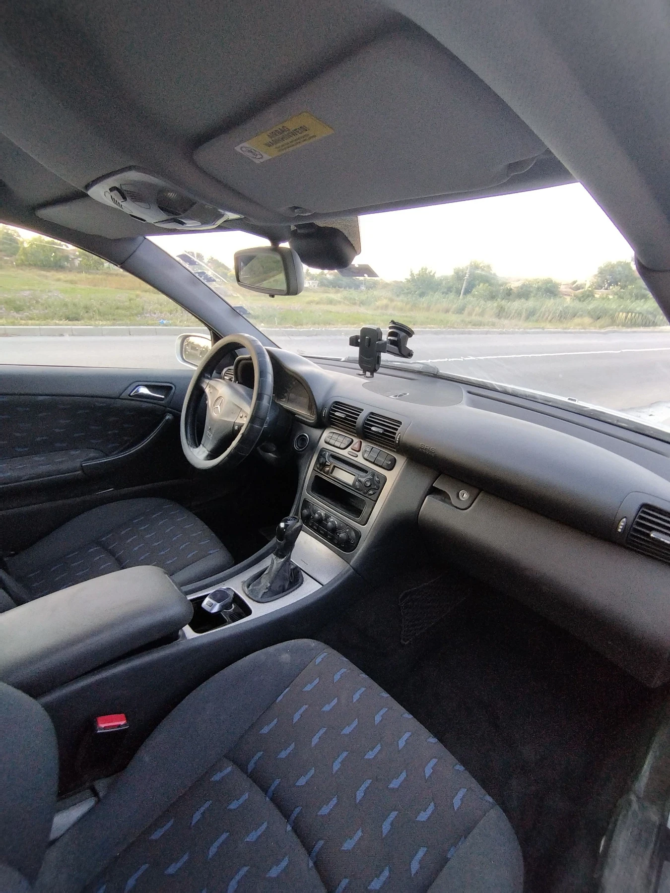 Mercedes-Benz C 220, снимка 3 - Автомобили и джипове - 56075981