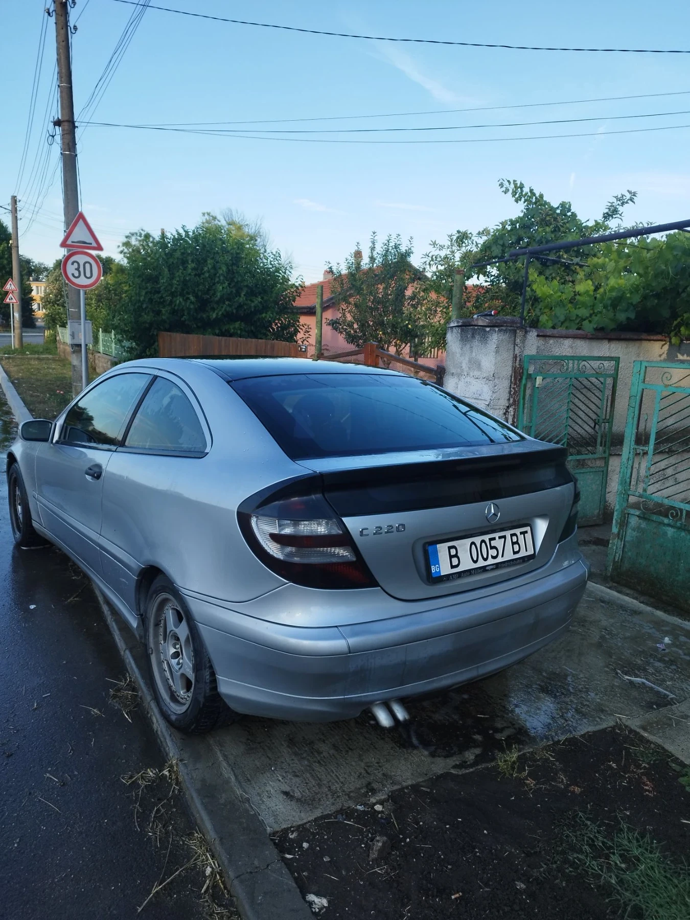 Mercedes-Benz C 220, снимка 6 - Автомобили и джипове - 56075981
