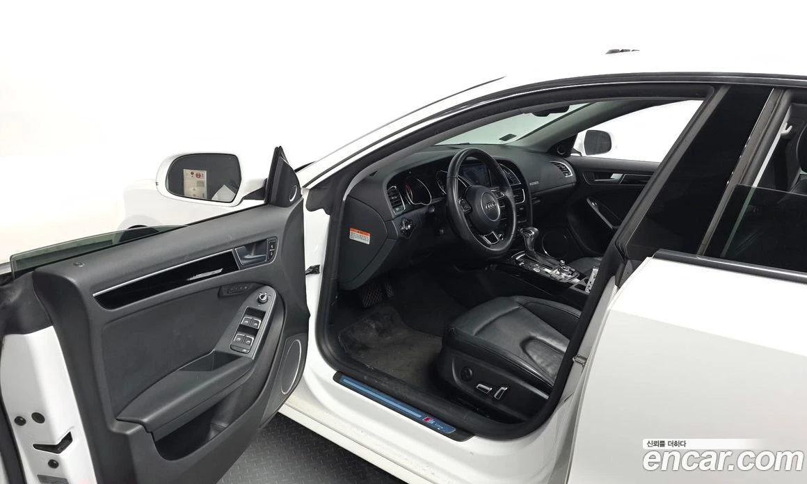Audi A5 35 TDI Quattro dynamic Sportback 8TA, снимка 10 - Автомобили и джипове - 56122122