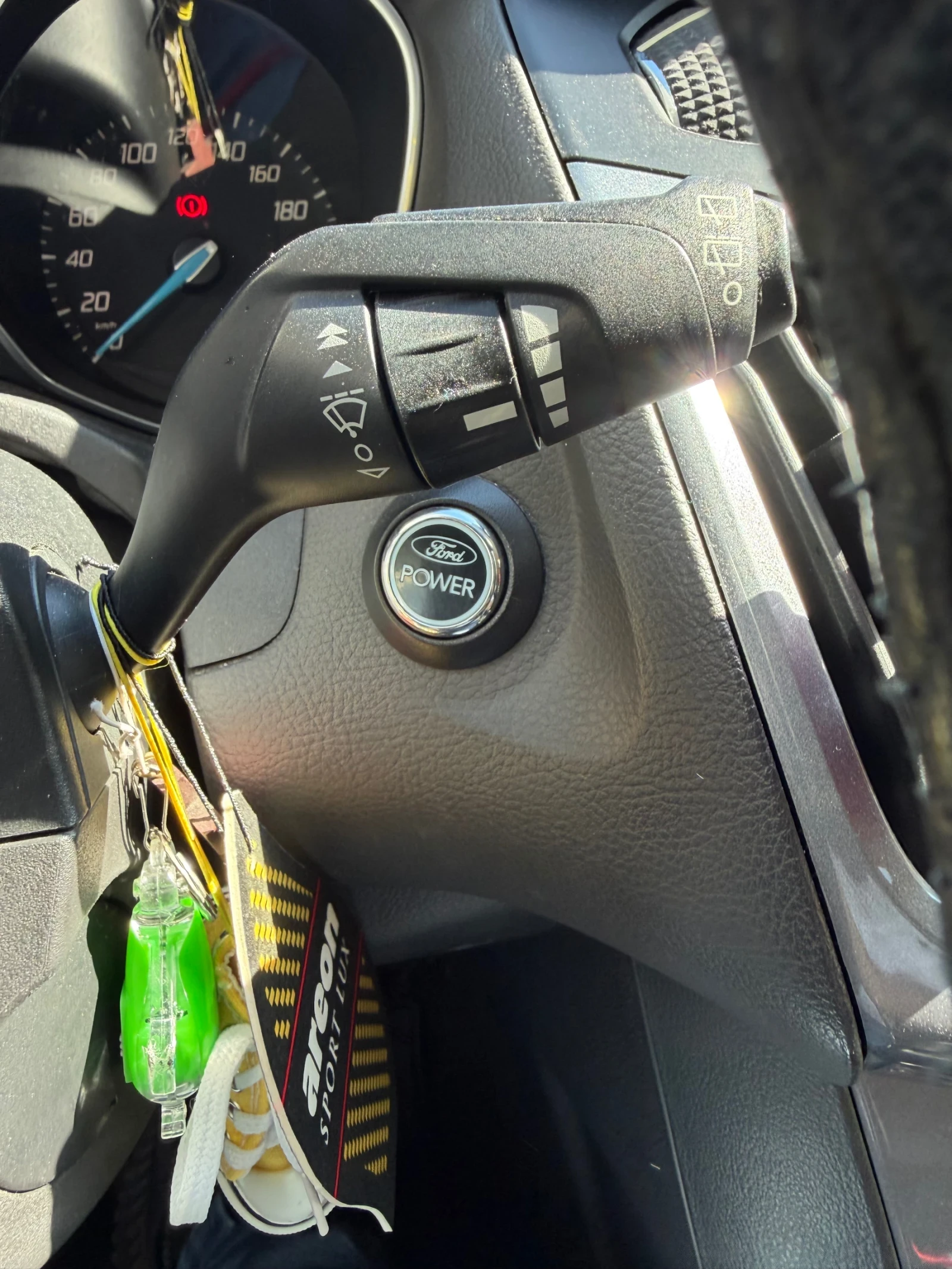 Ford Focus 1, 6, снимка 4 - Автомобили и джипове - 56448224