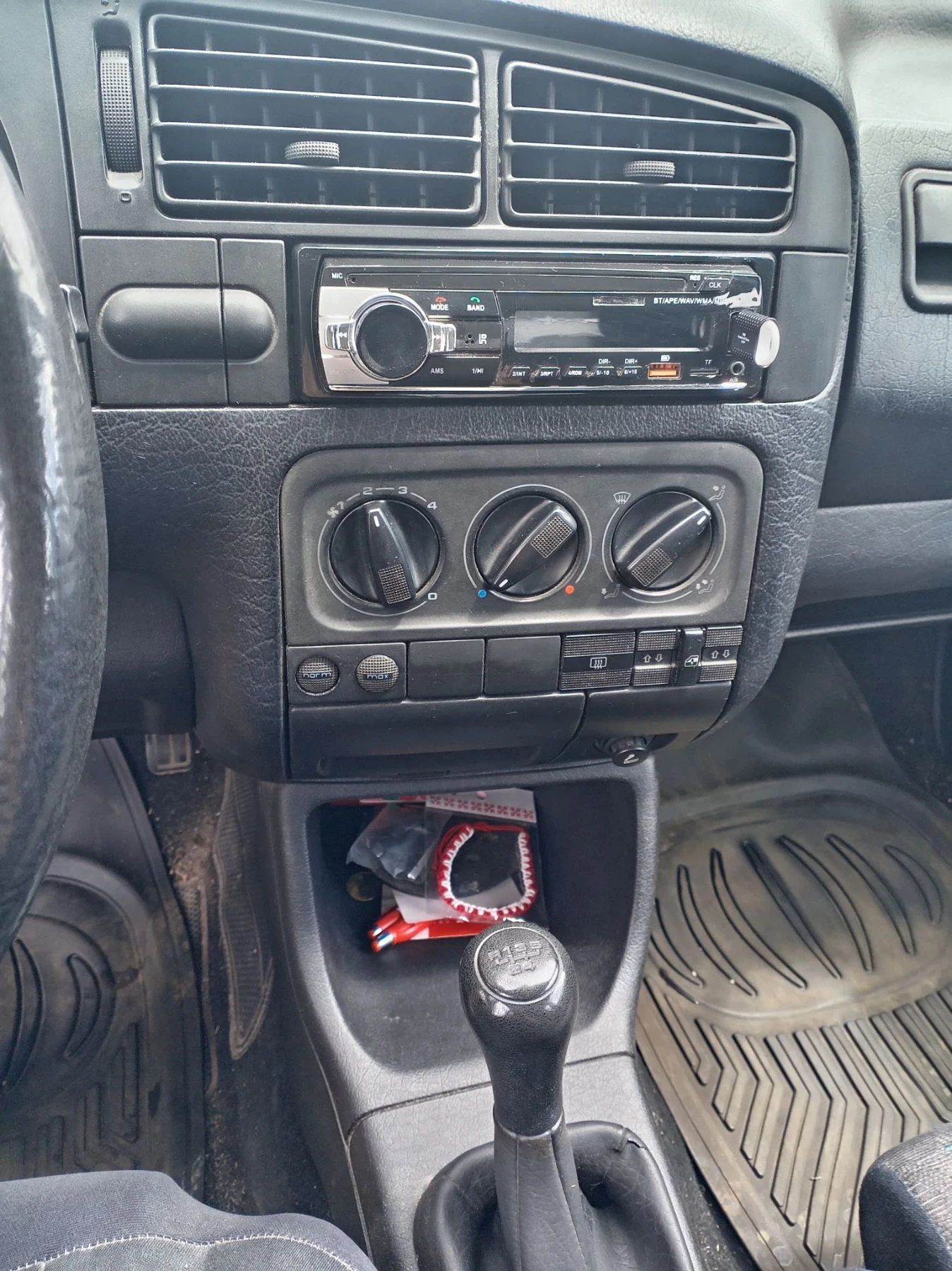 VW Golf GTI, снимка 6 - Автомобили и джипове - 56671744