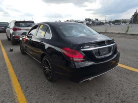 Mercedes-Benz C 300 4MATIC * AMG Line * CARFAX * , снимка 4