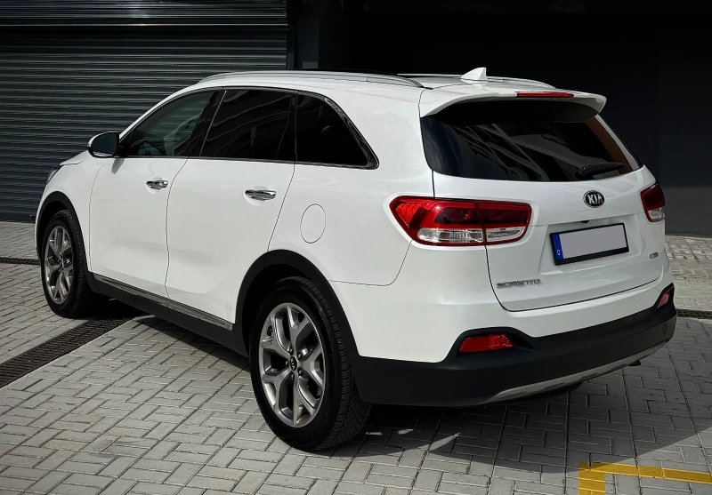Kia Sorento  2.2 Platinum Edition 7-местен FULL 4x4 182хил.км, снимка 4 - Автомобили и джипове - 52511142