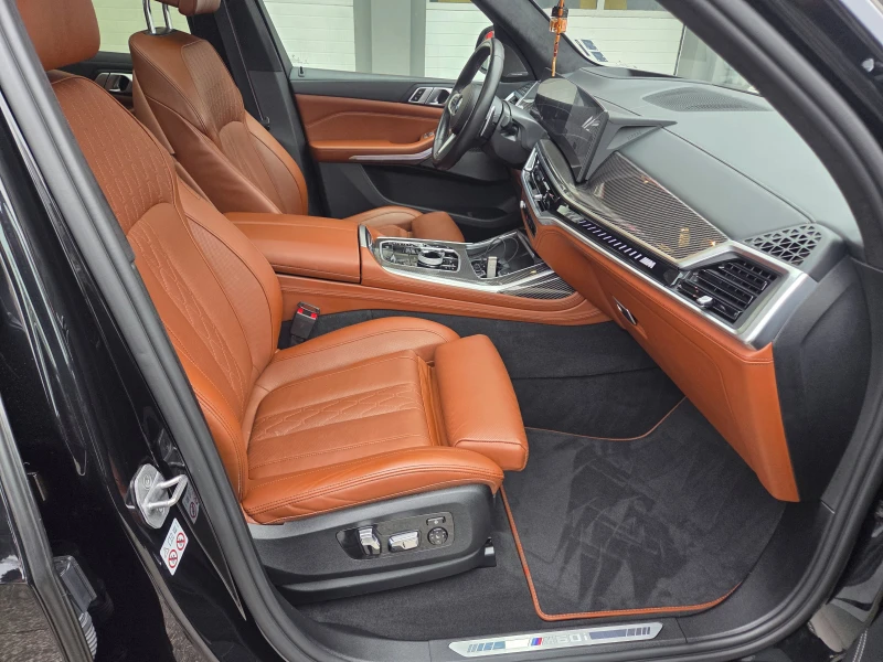 BMW X7 М60i/xDrive/Full/B Гаранция! ! ! , снимка 14 - Автомобили и джипове - 53209717