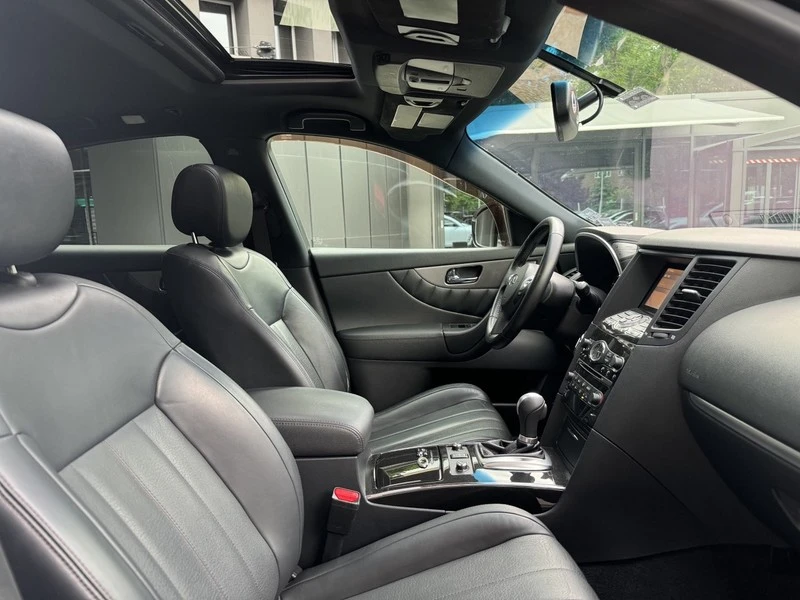 Infiniti QX70 | Mobile.bg   13