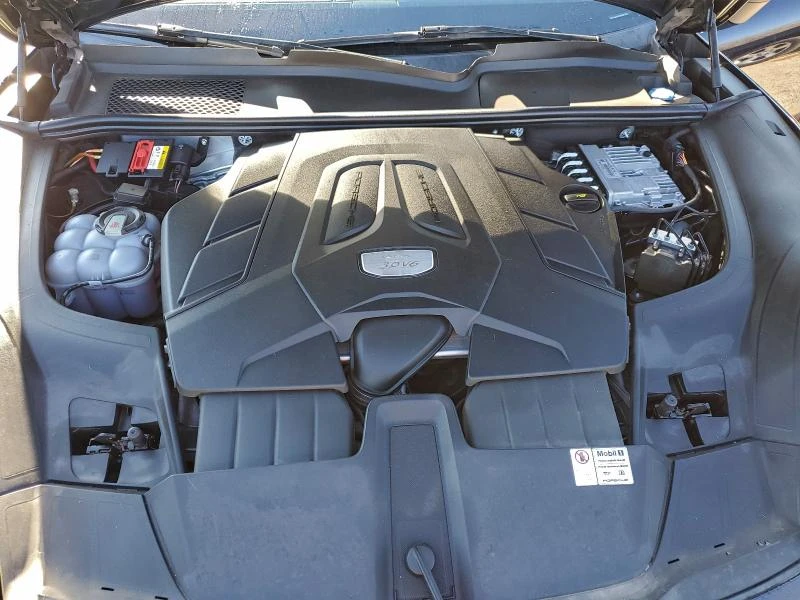 Porsche Cayenne Кожа* Подгрев* Обдухване* Кейлес* Blind Spot* , снимка 12 - Автомобили и джипове - 53771140