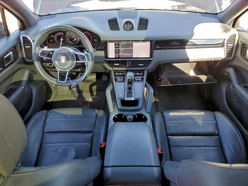 Porsche Cayenne Кожа* Подгрев* Обдухване* Кейлес* Blind Spot*  - изображение 8