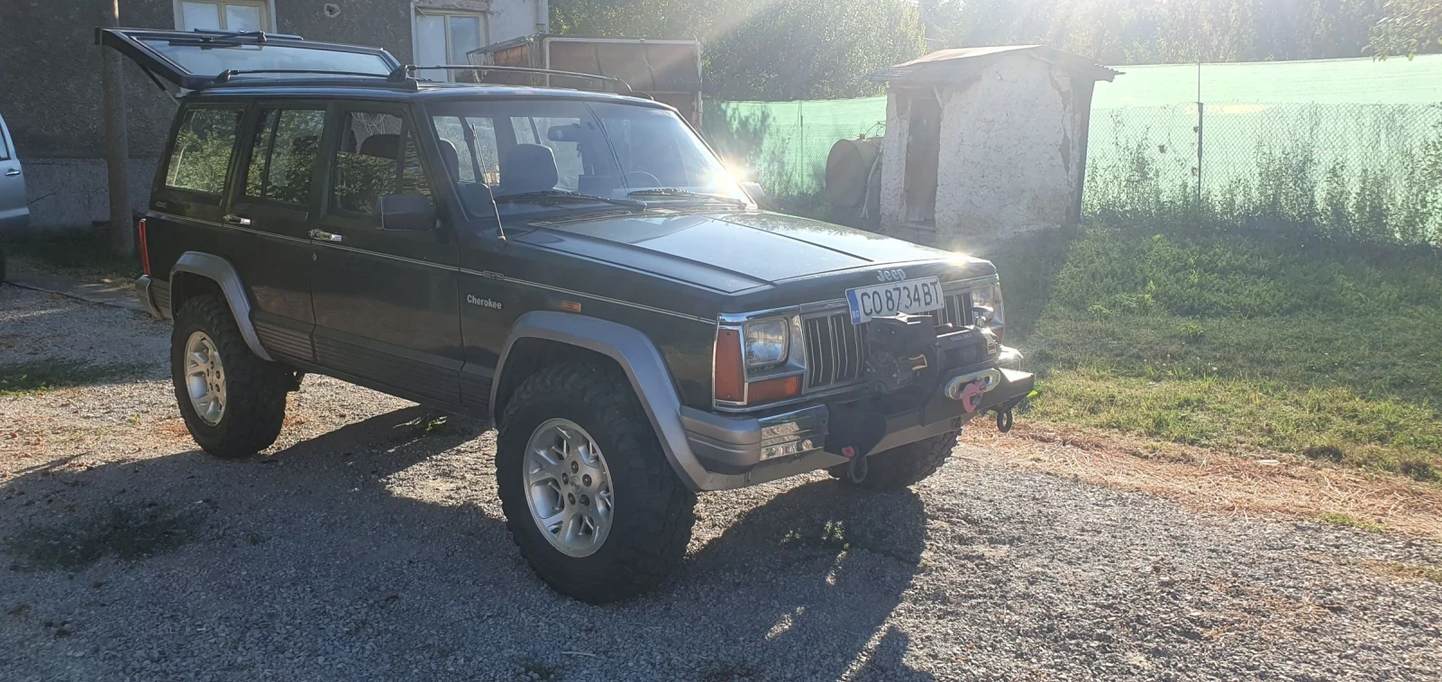 Jeep Cherokee  - изображение 2