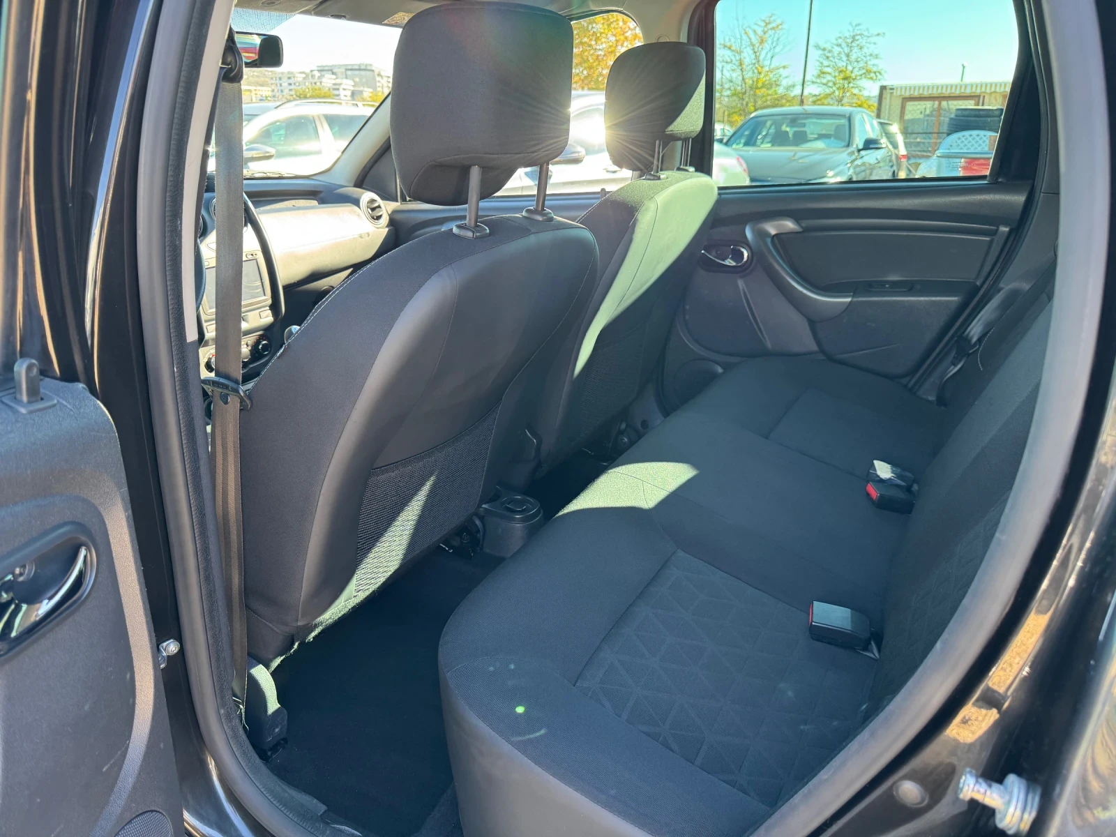 Dacia Duster 1.5dci 4x4 | Mobile.bg   13