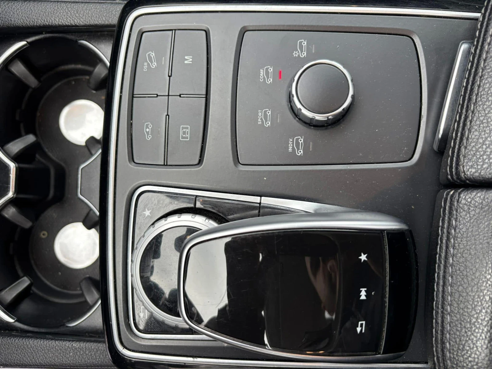 Mercedes-Benz GLE 500 AMG PACK* Plug-in Hybrid* FULL* ЛИЗИНГ* БАРТЕР* , снимка 11 - Автомобили и джипове - 53778302