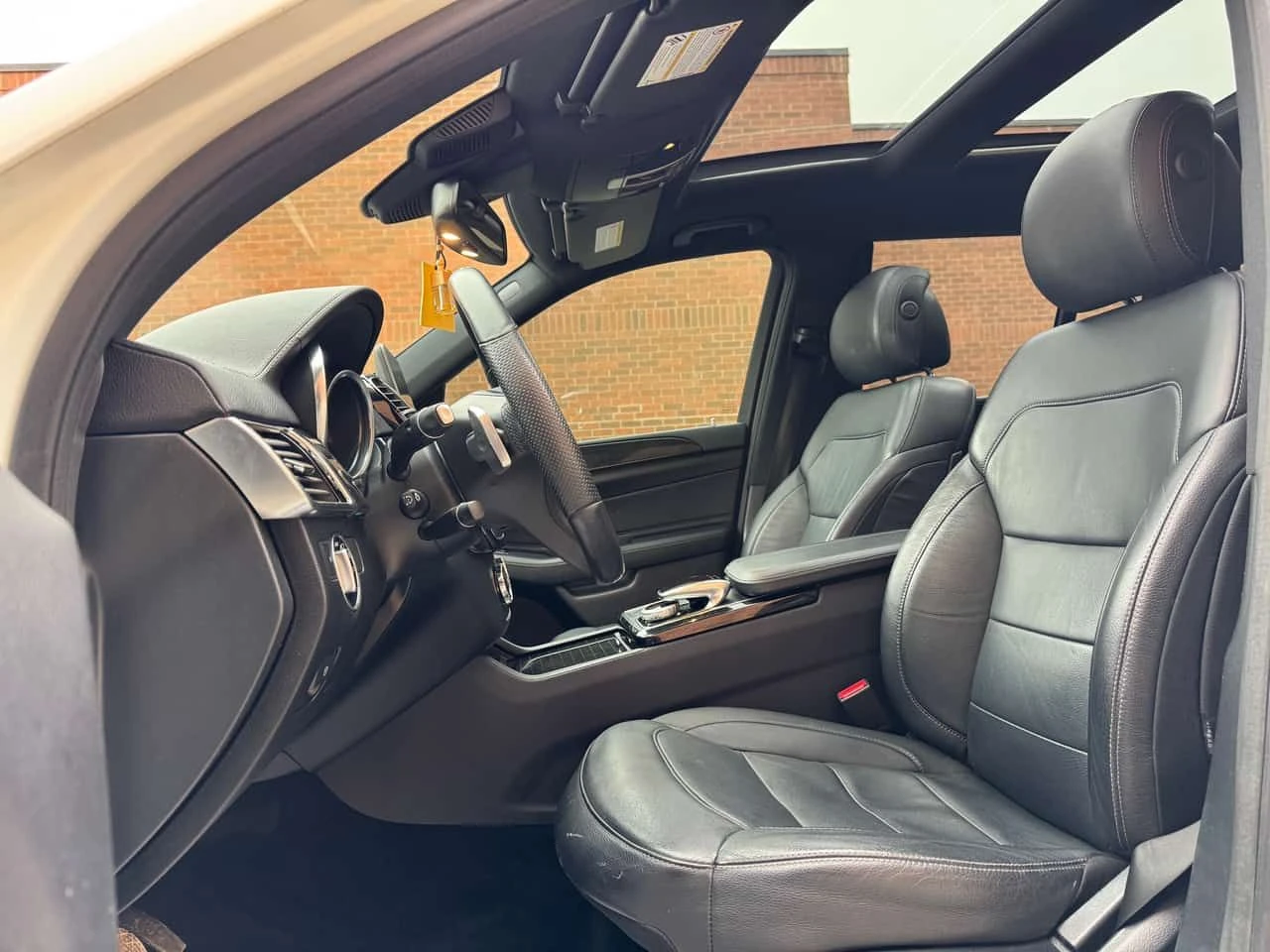 Mercedes-Benz GLS 450 4MATIC* DISTRONIC* HARMAN/KARDON* ОБДУХВАНЕ* , снимка 12 - Автомобили и джипове - 53803092