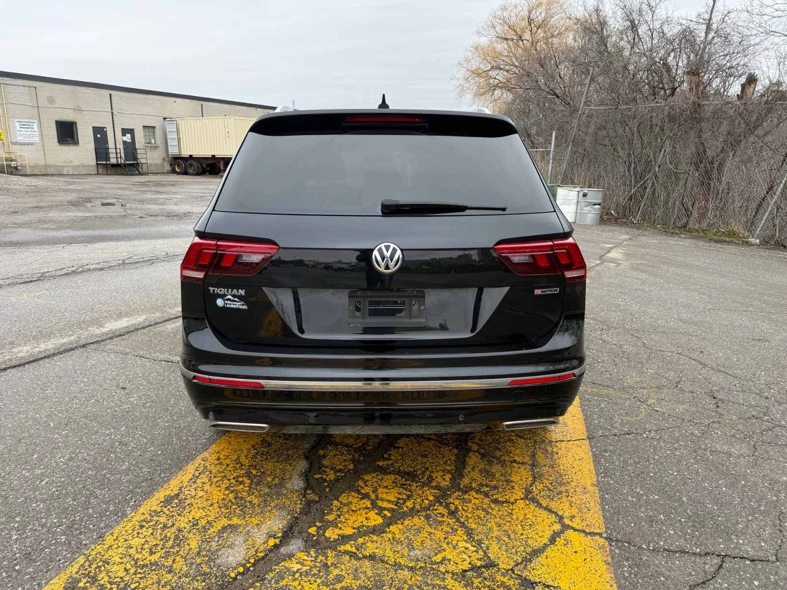 VW Tiguan Black Edition* Digital Cockpit* Панорама* 4Motion, снимка 5 - Автомобили и джипове - 54388286