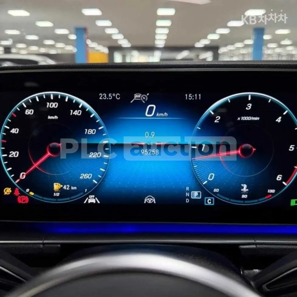 Mercedes-Benz GLE 400 d Coupe | AMG PACK | PANO | DIST | ВКЛ. ТЕХНОТЕСТ, снимка 7 - Автомобили и джипове - 54508855
