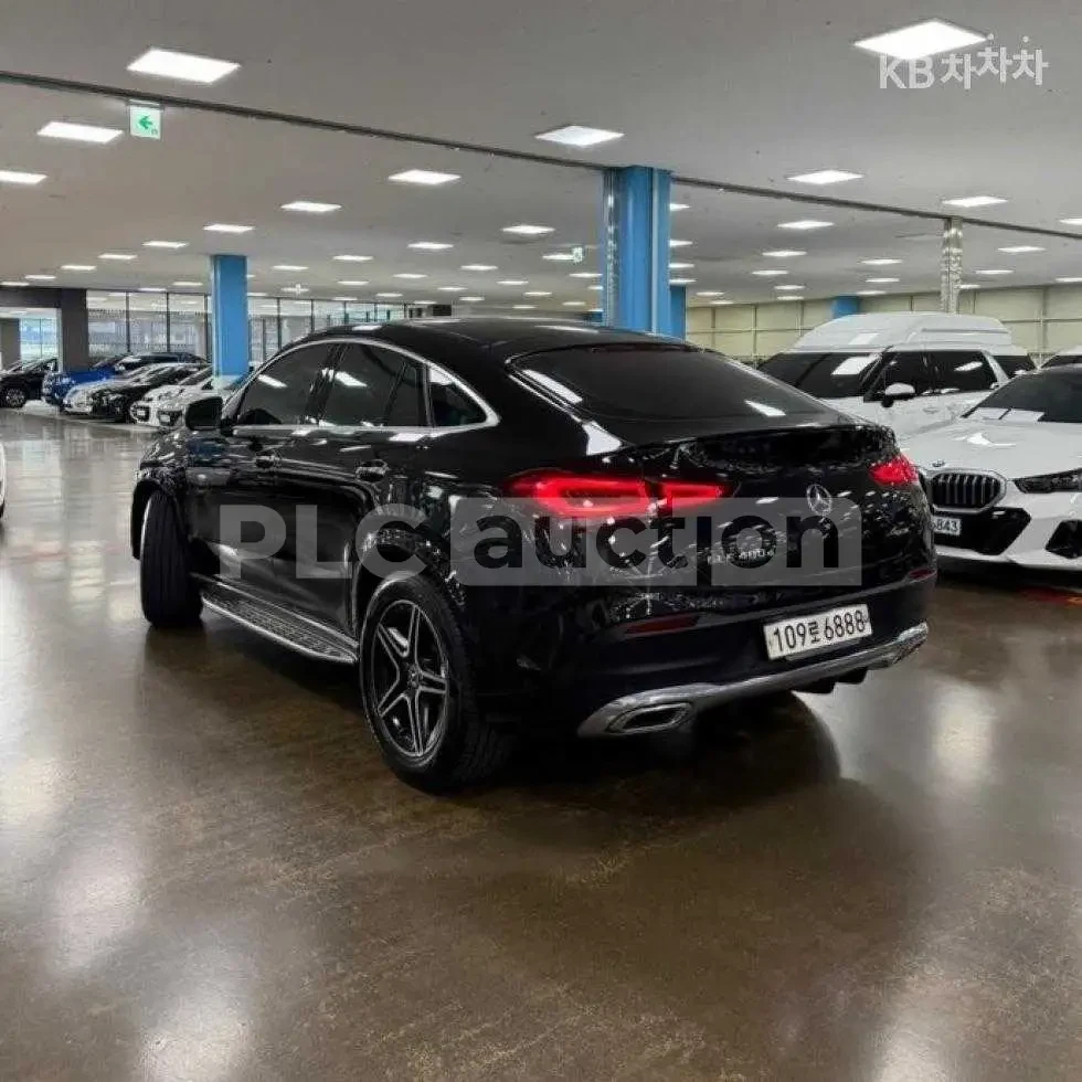 Mercedes-Benz GLE 400 d Coupe | AMG PACK | PANO | DIST | ВКЛ. ТЕХНОТЕСТ, снимка 3 - Автомобили и джипове - 54508855