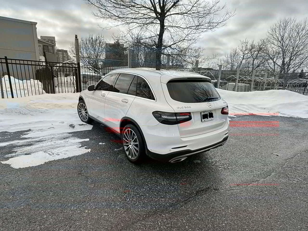 Mercedes-Benz GLC 300 * CARFAX * ЦЕНА ДО БГ, снимка 3 - Автомобили и джипове - 54738333