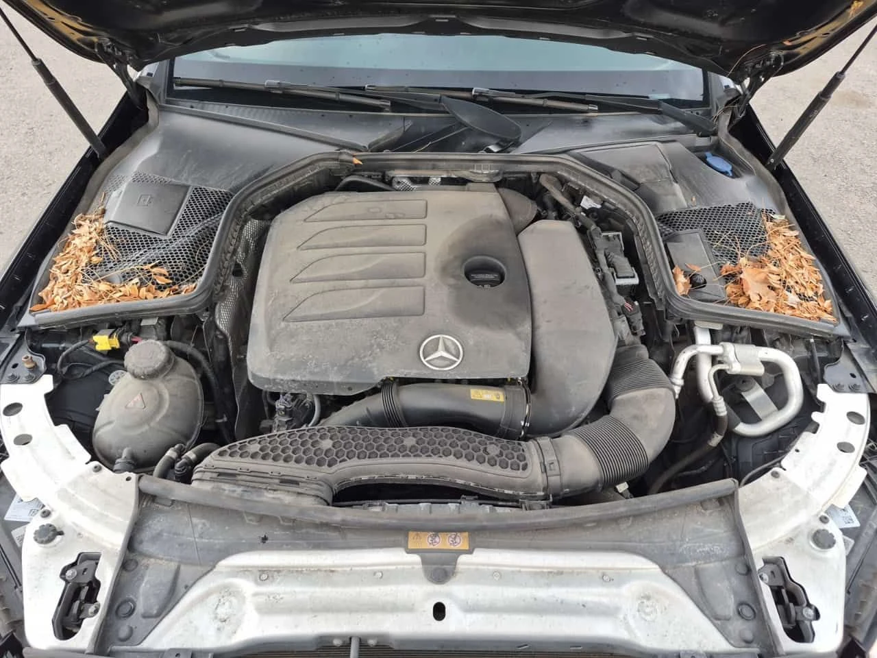 Mercedes-Benz C 300 4MATIC * AMG Line * CARFAX * , снимка 16 - Автомобили и джипове - 55636493