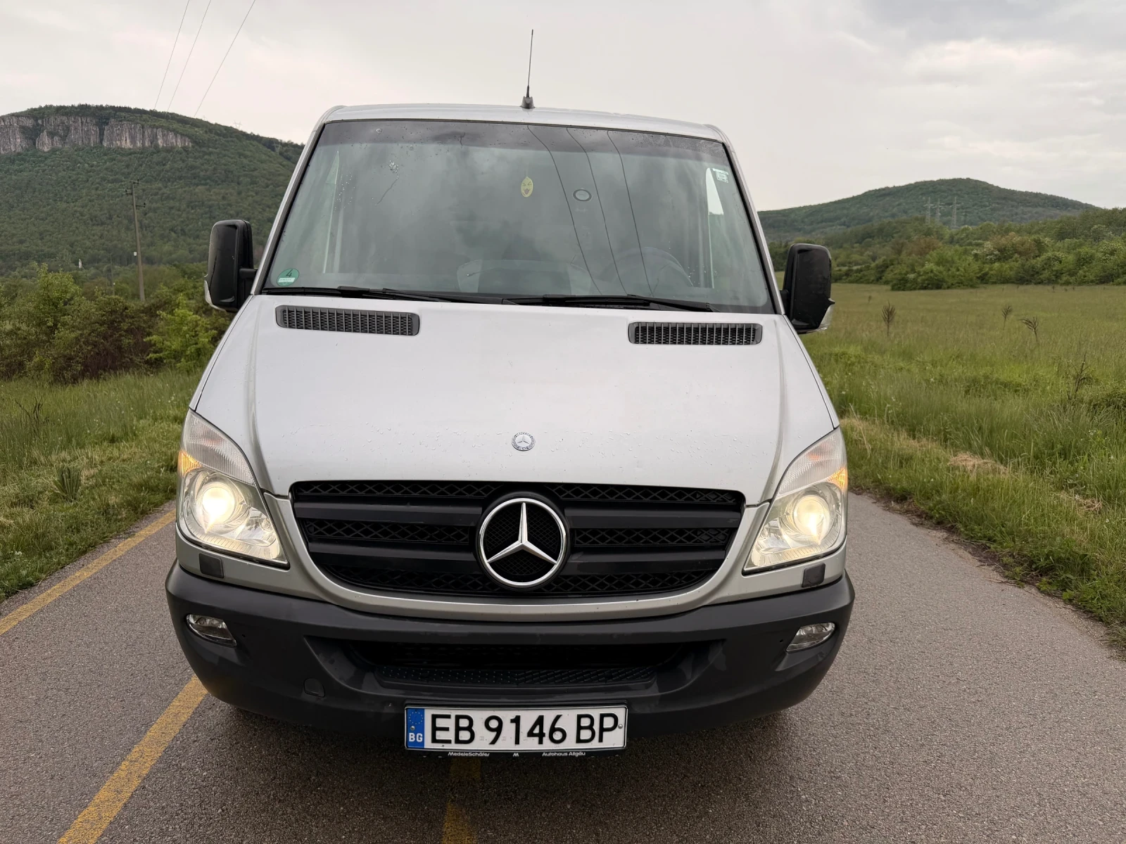 Mercedes-Benz Sprinter 215 CDI 150к.с* 9Места* Нави* Камера* Клима* FullЕ, снимка 3 - Бусове и автобуси - 54458096