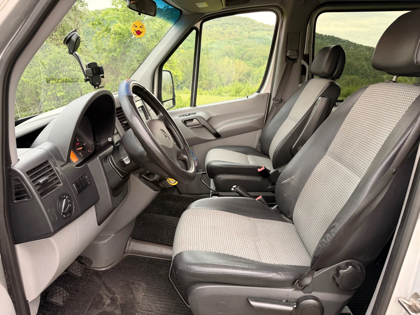 Mercedes-Benz Sprinter 215 CDI 150к.с* 9Места* Нави* Камера* Клима* FullЕ, снимка 9 - Бусове и автобуси - 54458096