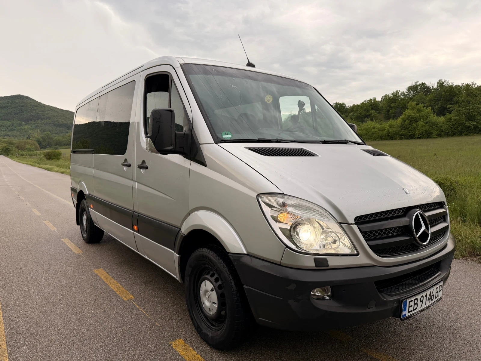 Mercedes-Benz Sprinter 215 CDI 150к.с* 9Места* Нави* Камера* Клима* FullЕ, снимка 4 - Бусове и автобуси - 54458096