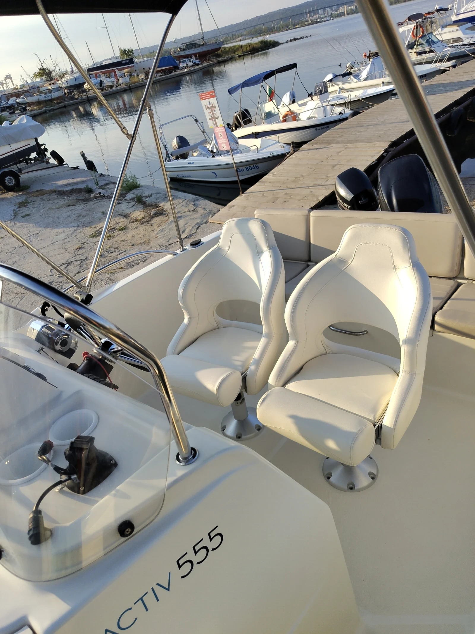 Лодка Quicksilver Activ 555 - изображение 3