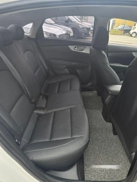 Kia K3 1.6 Trendy * НАЙ-ДОБРА ЦЕНА В БЪЛГАРИЯ* , снимка 11