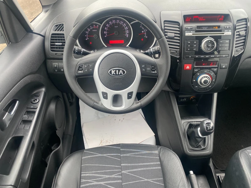 Kia Venga 1.6CRDI---Бонбон---, снимка 7 - Автомобили и джипове - 48689668