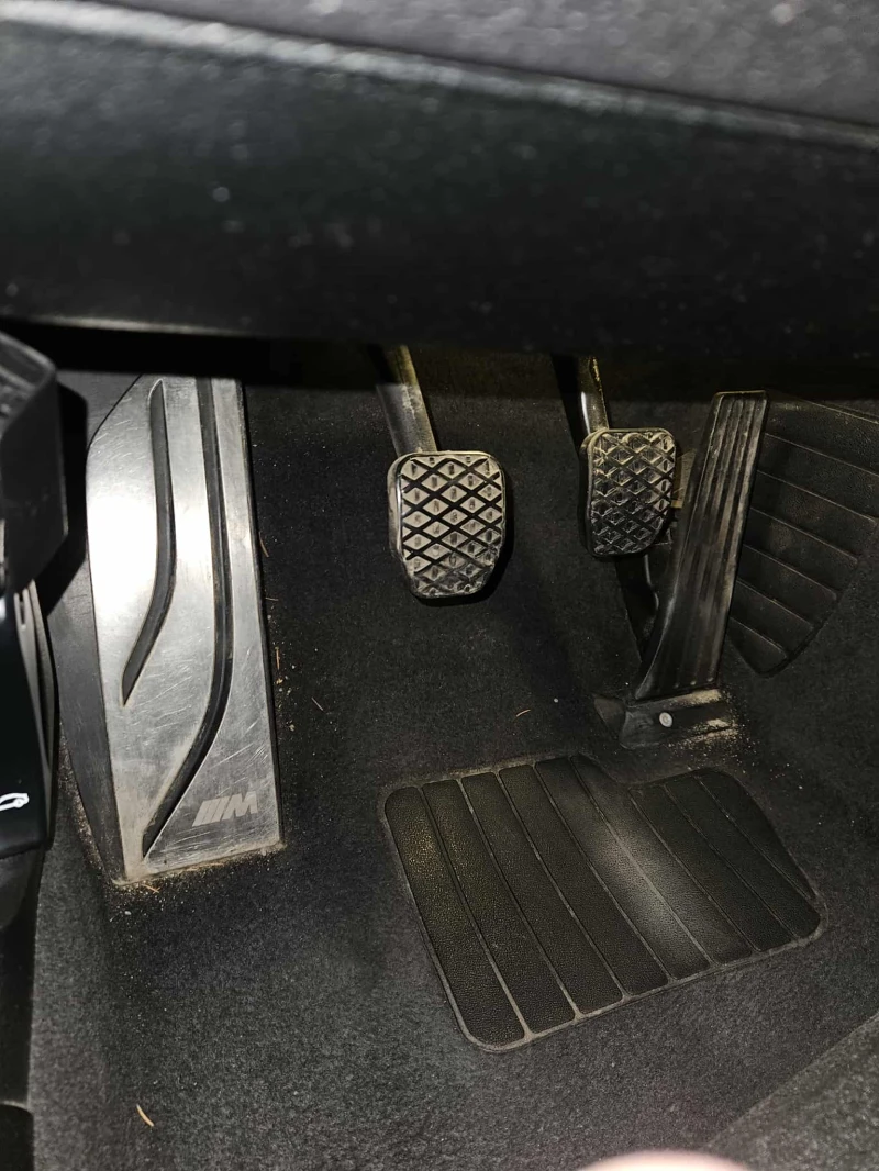 BMW 120 Xdrive 207, 000 km, снимка 9 - Автомобили и джипове - 52543151