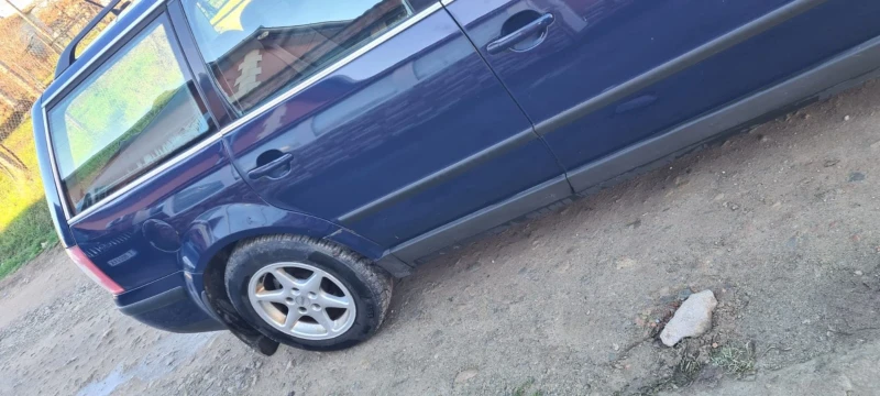 VW Passat, снимка 2 - Автомобили и джипове - 52866007