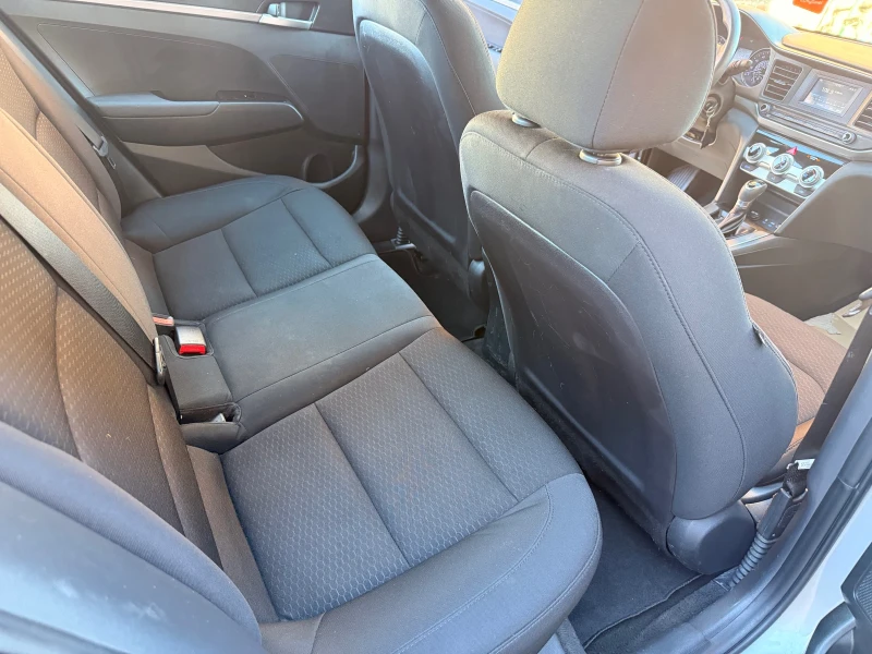Hyundai Elantra SE 2.0, снимка 9 - Автомобили и джипове - 52929025