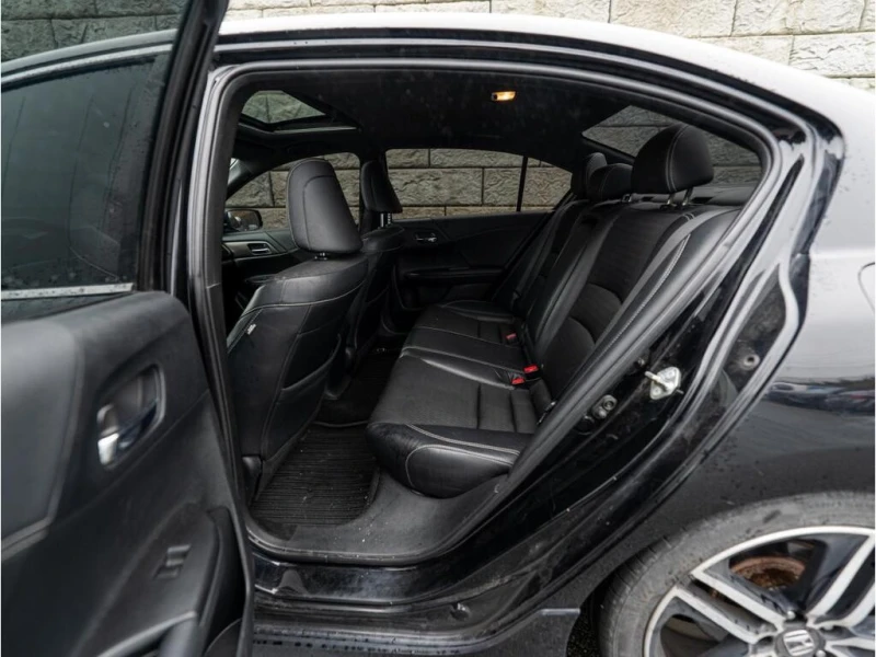 Honda Accord * Sedan L4 Sport 6mt * CARFAX * БЕЗ ПЪРВОНАЧАЛНА В, снимка 14 - Автомобили и джипове - 52932093