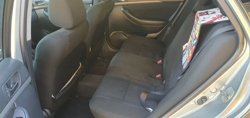 Toyota Avensis 2.0  d4d 126 кс, снимка 9 - Автомобили и джипове - 53152544