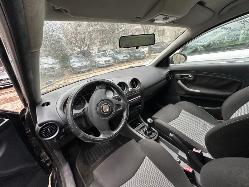 Seat Ibiza 1.4 Газ/Бензин, снимка 6 - Автомобили и джипове - 53274392