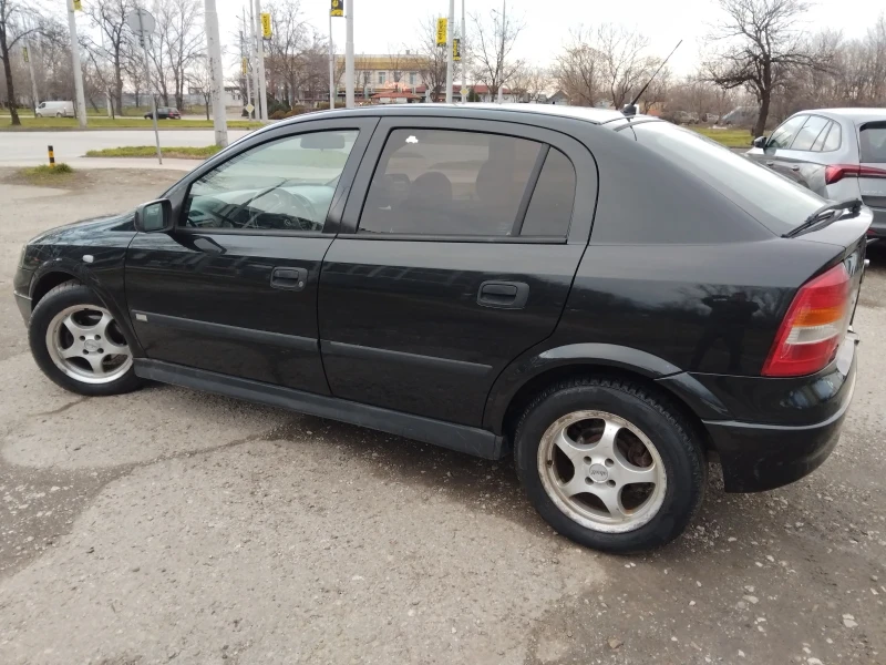 Opel Astra 1.6//КЛИМА///, снимка 5 - Автомобили и джипове - 53329352
