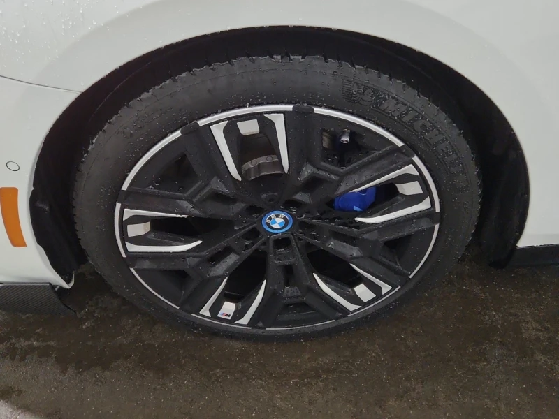 BMW i5 m60| CARFAX| PANORAMA| HEADUP| LANE ASSIST| , снимка 14 - Автомобили и джипове - 53361744