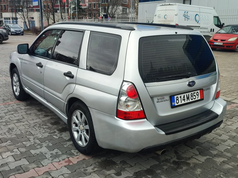 Subaru Forester 2.0i-158kc-4Х4-АВТОМАТ-НАВИГАЦИЯ-ИТАЛИЯ-ФЕЙСЛИФТ  , снимка 6 - Автомобили и джипове - 53508112