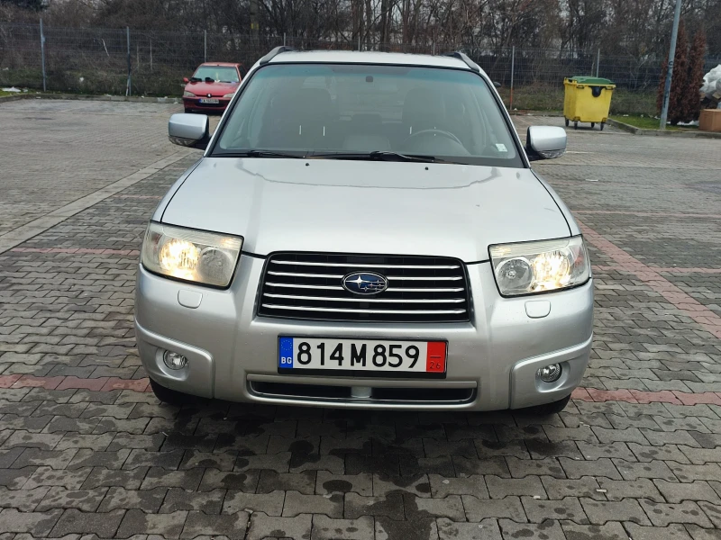 Subaru Forester 2.0i-158kc-4Х4-АВТОМАТ-НАВИГАЦИЯ-ИТАЛИЯ-ФЕЙСЛИФТ  , снимка 2 - Автомобили и джипове - 53508112