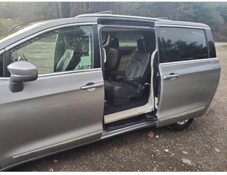 Chrysler Pacifica, снимка 7 - Автомобили и джипове - 54667681