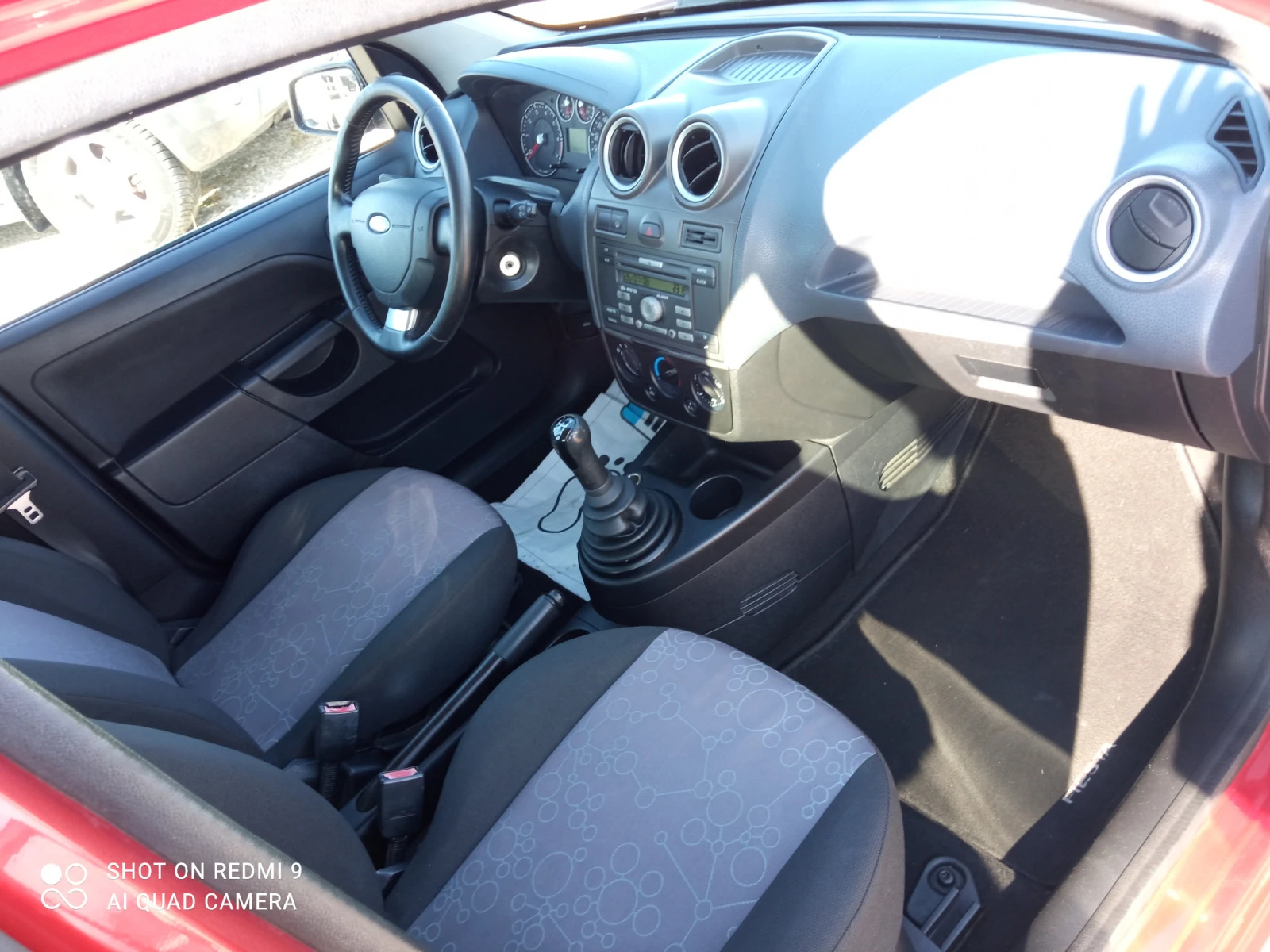 Ford Fiesta 1.3 бензин  - изображение 2