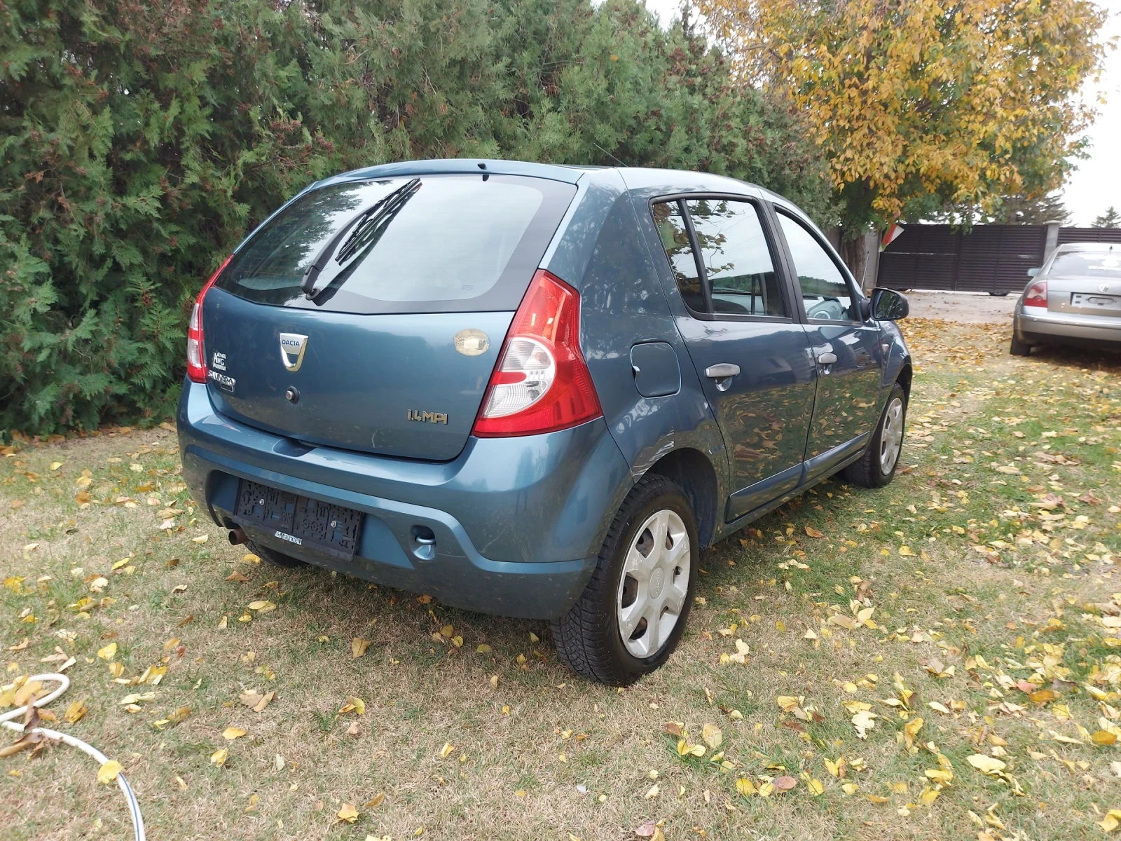 Dacia Sandero 1.4 75к.с - изображение 4