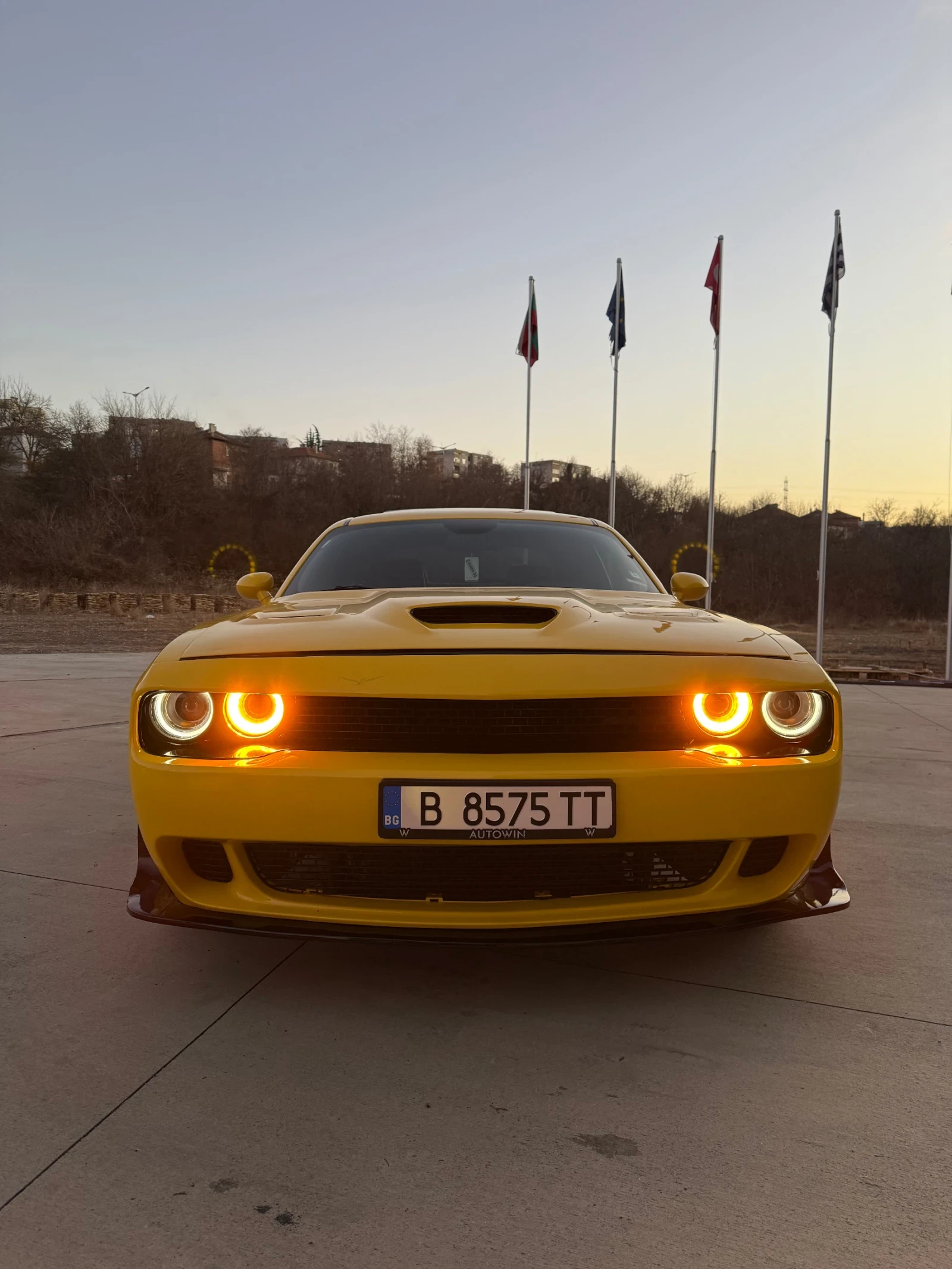 Dodge Challenger Super Track/WIDEBODY/ПОДГРЕВ/ОБДУХВАНЕ/ЛЮК/ - изображение 2