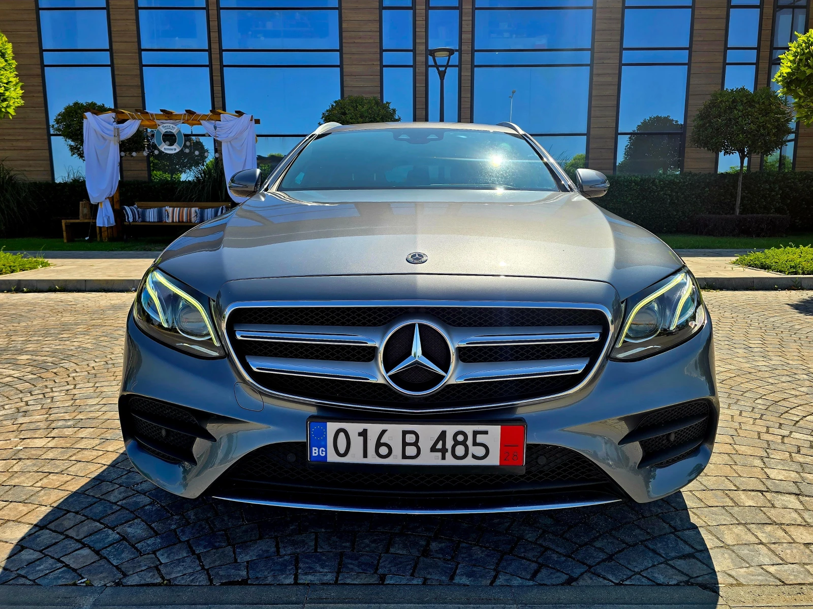 Mercedes-Benz E 220 AMG PACKET 4 MATIC DIGITAL HEAD-UP 9G TRONIC 194KC - изображение 2