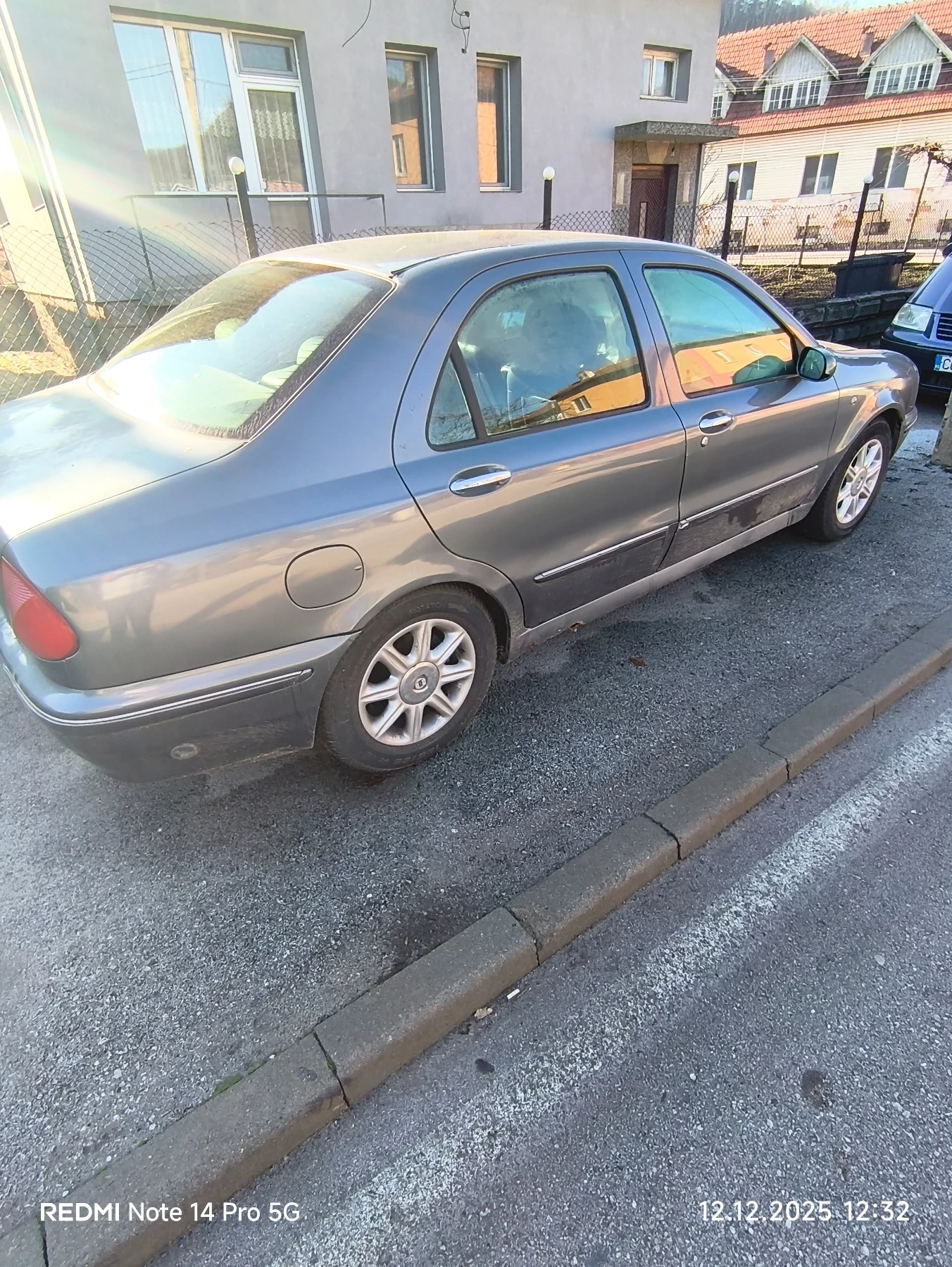 Lancia Lybra  - изображение 6