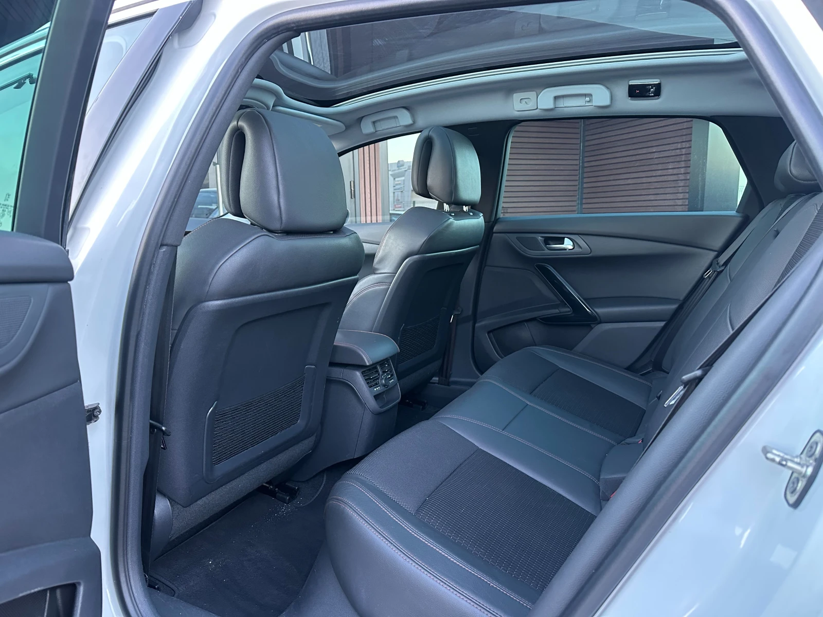 Peugeot 508 RXH 2.0HDI - HYBRID4 - KeyLessGO - PANORAMA - CAMERA - - изображение 8