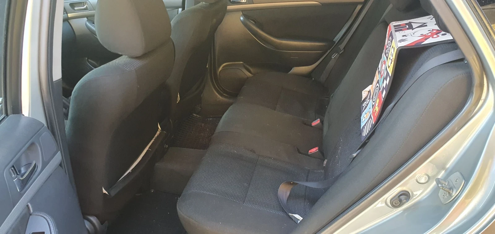 Toyota Avensis 2.0  d4d 126 кс - изображение 9