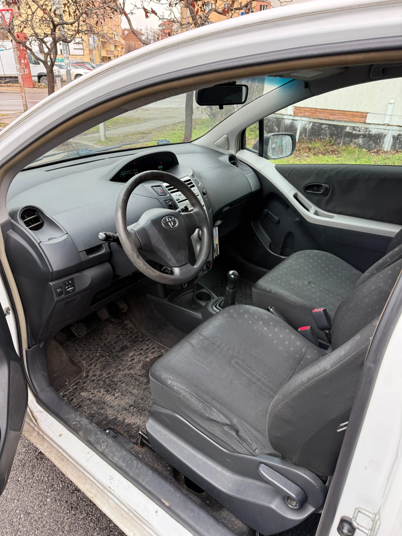 Toyota Yaris 1.0 | Mobile.bg � ����������� 7
