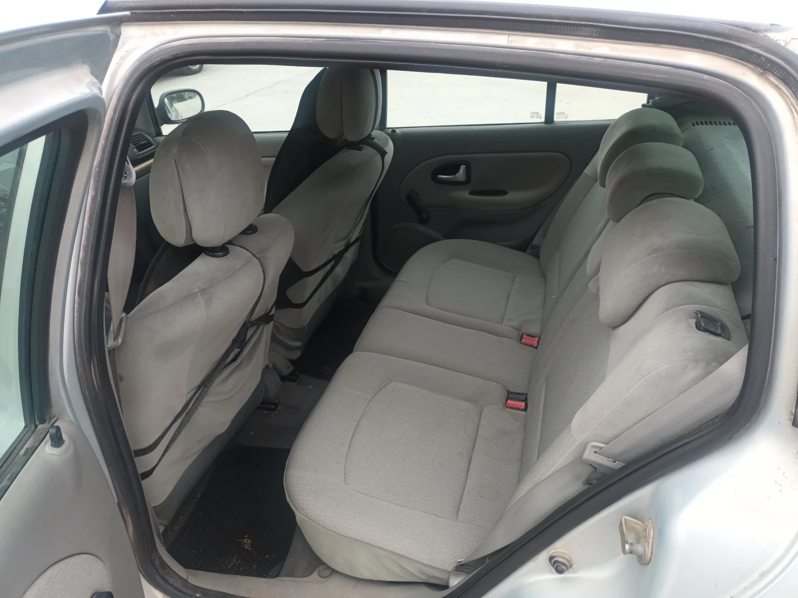 Renault Clio, снимка 6 - Автомобили и джипове - 53953459