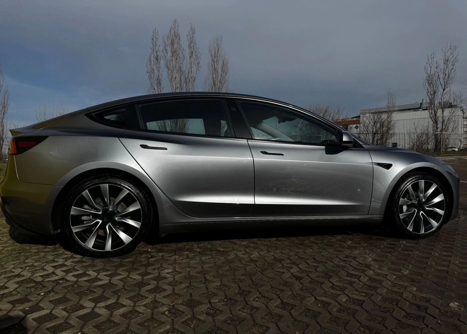Tesla Model 3  Long Range 4x4 | Mobile.bg � ����������� 3
