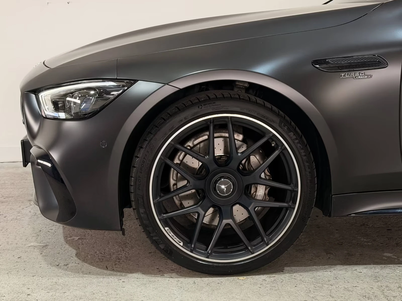 Mercedes-Benz AMG GT 43 / V8 STYLE / 4 MATIC /  BURM / 360 / PANO / , снимка 8 - Автомобили и джипове - 55007113